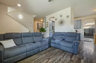998 E J St, Oakdale, CA 95361 - Photo 8