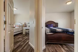 998 E J St, Oakdale, CA 95361 - Photo 32