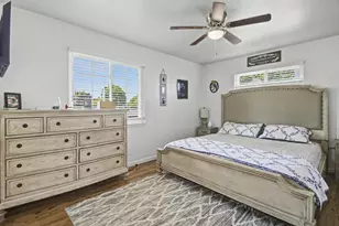 7039 Demaret Dr, Sacramento, CA 95822 - Photo 20
