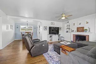 7039 Demaret Dr, Sacramento, CA 95822 - Photo 6
