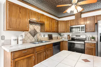 7144 Woodmore Oaks Drive, Citrus Heights, CA 95610 - Photo 8