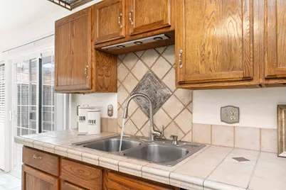 7144 Woodmore Oaks Drive, Citrus Heights, CA 95610 - Photo 6