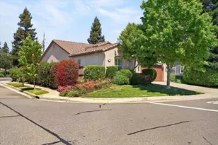 9001 Virginia Fife Way, Elk Grove, CA 95624 - Photo 6