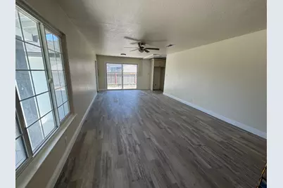 806 E Longview Avenue, Stockton, CA 95207 - Photo 4