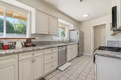 921 Patricia Way, Sacramento, CA 95864 - Photo 4