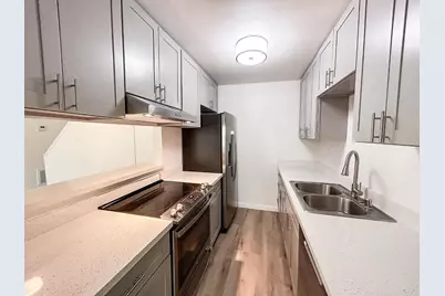 924 Dornajo Way, Sacramento, CA 95864 - Photo 2
