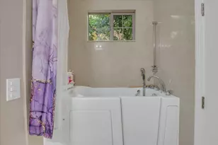 1057 Marseille Ln, Roseville, CA 95747 - Photo 22