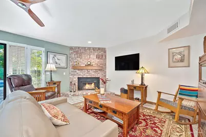 7671 Greenhaven Drive, Sacramento, CA 95831 - Photo 8