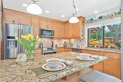 7671 Greenhaven Drive, Sacramento, CA 95831 - Photo 10