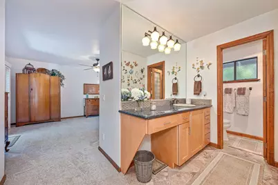 7671 Greenhaven Drive, Sacramento, CA 95831 - Photo 14