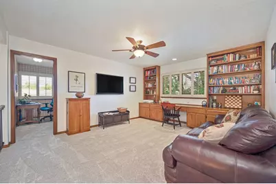 7671 Greenhaven Drive, Sacramento, CA 95831 - Photo 22