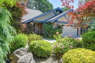 7671 Greenhaven Dr, Sacramento, CA 95831 - Photo 2