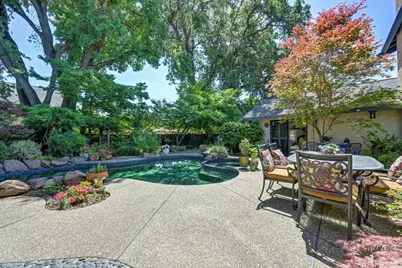 7671 Greenhaven Drive, Sacramento, CA 95831 - Photo 30