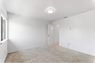 8471 Fontenay Way, Stockton, CA 95210 - Photo 36