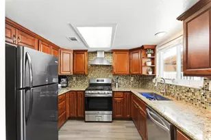 8471 Fontenay Way, Stockton, CA 95210 - Photo 8