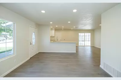 1708 Sandalwood Drive, Stockton, CA 95210 - Photo 10