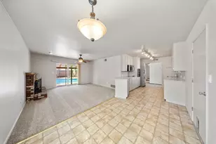 1404 Pepperwood Dr, Modesto, CA 95350 - Photo 12
