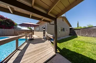 1404 Pepperwood Dr, Modesto, CA 95350 - Photo 30