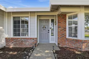 1707 Chateau Dr, Olivehurst, CA 95961 - Photo 4