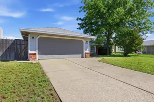 1707 Chateau Dr, Olivehurst, CA 95961 - Photo 6