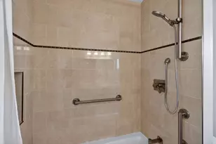 9746 Mira Del Rio Dr, Sacramento, CA 95827 - Photo 22
