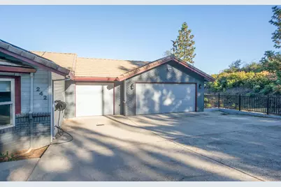 242 Montgomery Drive, Mokelumne Hill, CA 95245 - Photo 4