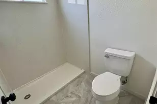 254 W 3rd St, Stockton, CA 95206 - Photo 12