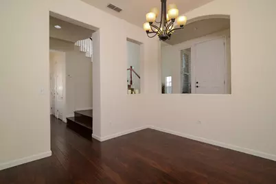 1933 Bastona, Elk Grove, CA 95758 - Photo 8
