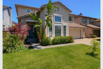 1933 Bastona, Elk Grove, CA 95758 - Photo 4