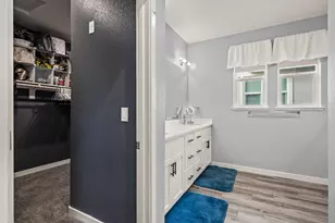 2327 Aerostar Way, Sacramento, CA 95834 - Photo 20