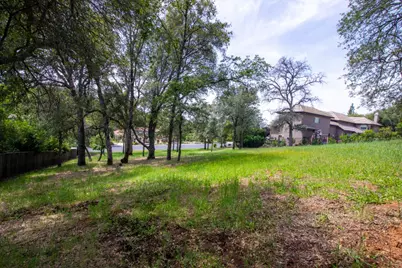 2083 Lockridge Place, El Dorado Hills, CA 95762 - Photo 10