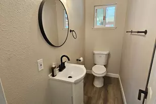 2225 Arliss Way, Sacramento, CA 95822 - Photo 8
