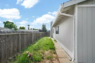 8529 Birch Hollow Way, Sacramento, CA 95828 - Photo 44