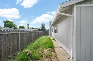8529 Birch Hollow Way, Sacramento, CA 95828 - Photo 44