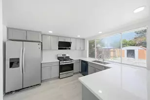 8529 Birch Hollow Way, Sacramento, CA 95828 - Photo 12