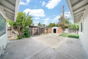 8529 Birch Hollow Way, Sacramento, CA 95828 - Photo 38