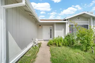 8529 Birch Hollow Way, Sacramento, CA 95828 - Photo 4