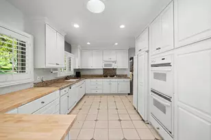 1118 Roscomare Rd, Los Angeles, CA 90077 - Photo 14