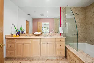 1118 Roscomare Rd, Los Angeles, CA 90077 - Photo 40