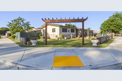 1843 W 8th Street, Merced, CA 95341 - Photo 2