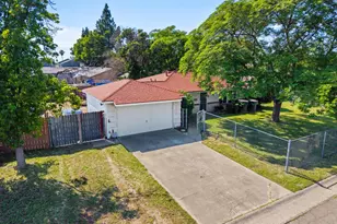 7358 Diana Way, Sacramento, CA 95828 - Photo 4