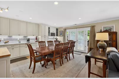 8432 Gaylor Way, Carmichael, CA 95608 - Photo 12