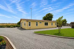 1749 Orange Ave, Patterson, CA 95363 - Photo 4