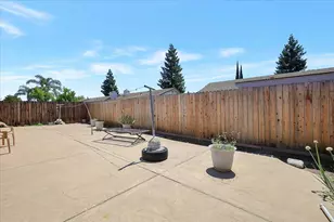 1690 Barrington Dr, Yuba City, CA 95993 - Photo 32