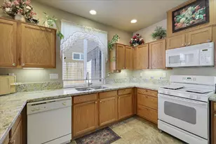 1690 Barrington Dr, Yuba City, CA 95993 - Photo 12