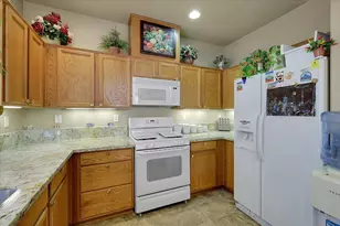 1690 Barrington Dr, Yuba City, CA 95993 - Photo 10