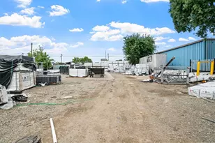 4005 Deeble St, Sacramento, CA 95820 - Photo 4
