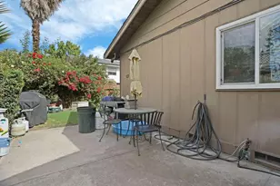 3415 Admiral Dr, Stockton, CA 95209 - Photo 18