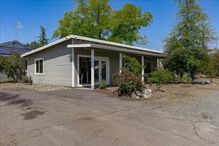 12113 Griffin Way, Auburn, CA 95602 - Photo 10
