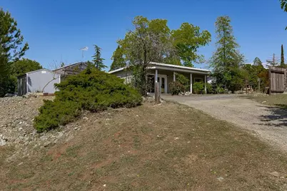 12113 Griffin Way, Auburn, CA 95602 - Photo 2